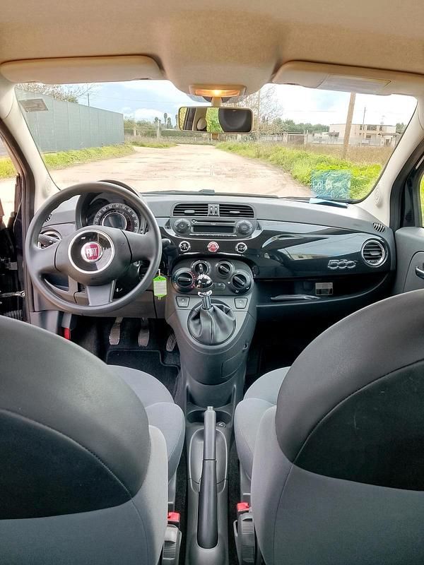 Gebraucht Fiat 500 69 PS (50 kW) 2010 Schwarz Kleinwagen