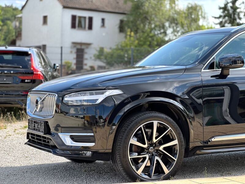 Onyx black / metallic Gebraucht 2021 Volvo XC90 Inscription SUV | 49.950 € (Fairer Preis) - Bild 1/4