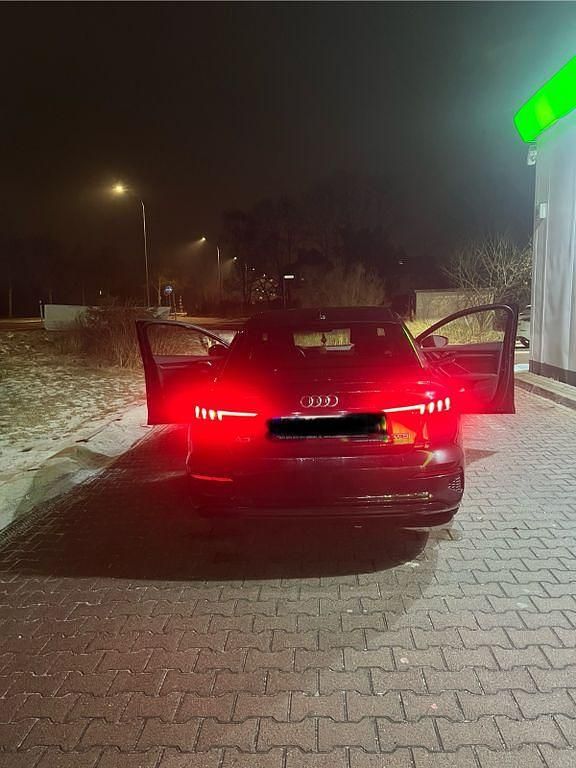 Gebraucht Audi A3 150 PS (110 kW) 2021 Schwarz Limousine