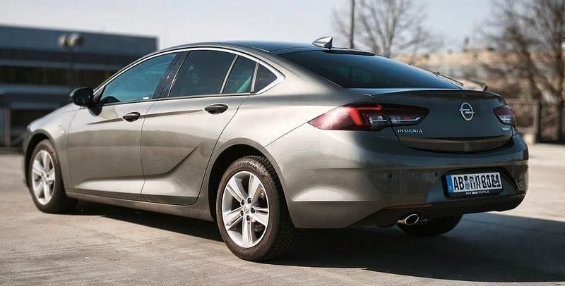 Gebraucht Opel Insignia 170 PS (125 kW) 2018 Grau Limousine