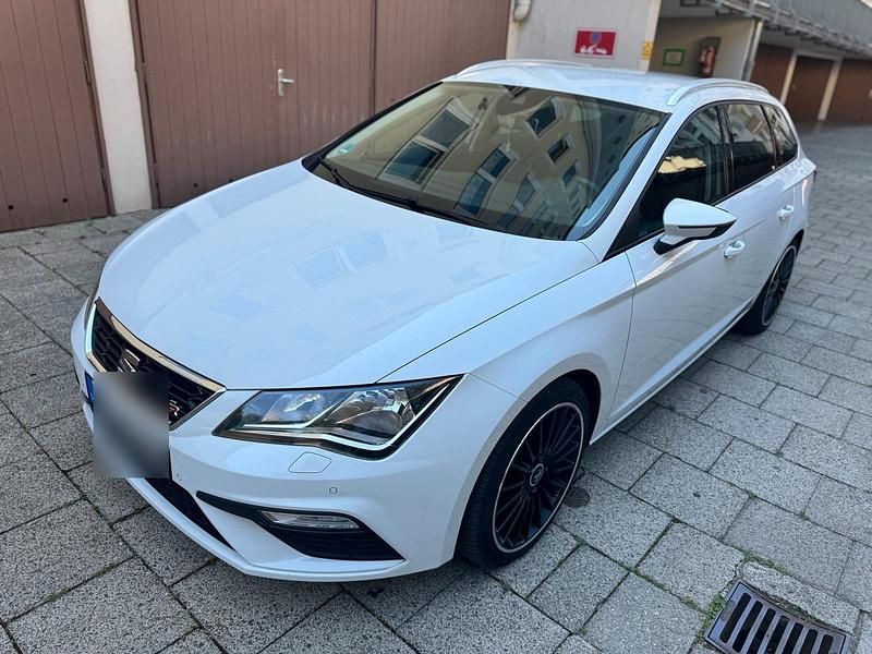 Weiß Gebraucht 2017 Seat Leon FR Kombi | 11.300 € (Guter Preis) - Bild 1/4