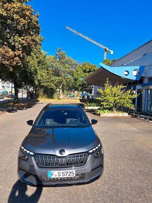 Grau Gebraucht 2022 Skoda Kamiq Style SUV | 17.500 € (Fairer Preis) - Bild 1/4