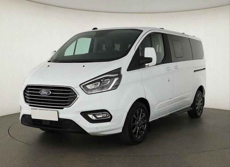 Weiß Gebraucht 2023 Ford Tourneo Custom Titanium X Van / Kleinbus | 40.690 € (Guter Preis) - Bild 1/4