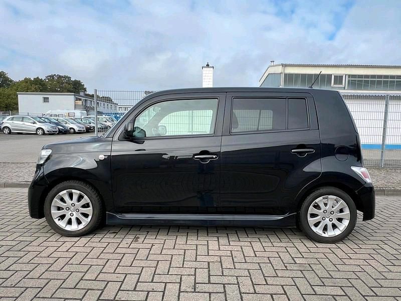 Schwarz Gebraucht 2008 Daihatsu Materia Van / Kleinbus | 2.900 € (Teuer) - Bild 1/4