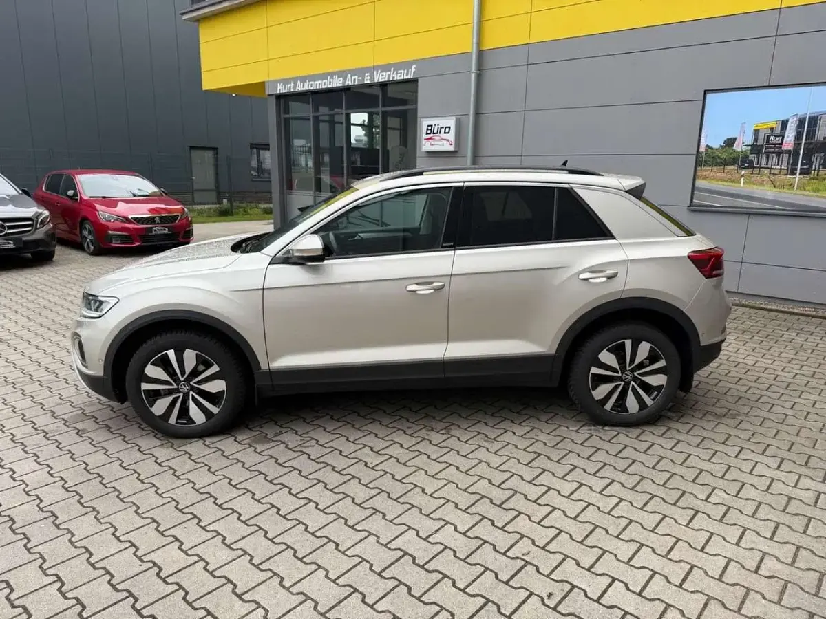 Usata VW T-Roc Move 150 CV (110 kW) 2023 Bianco SUV