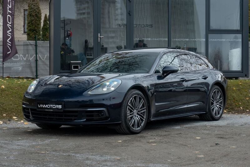 Blau Gebraucht 2018 Porsche Panamera S E-Hybrid Sport Turismo Limousine | 44.999 € (Guter Preis) - Bild 1/4