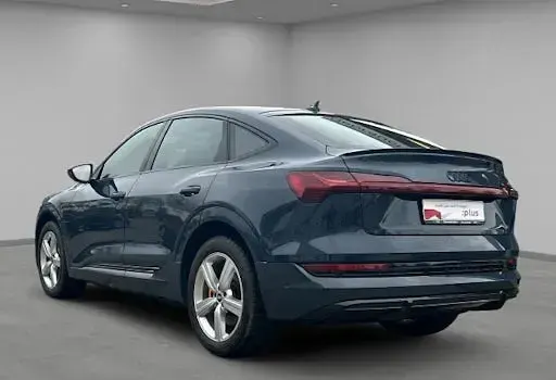 Gebraucht Audi Q8 Sportback e-tron S-Line 300 kW (408 PS) 2022 Blau SUV