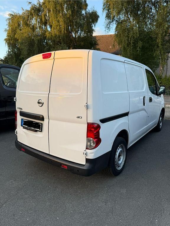 Weiß Gebraucht 2015 Nissan NV200 Van | 5.999 € (Fairer Preis) - Bild 1/4