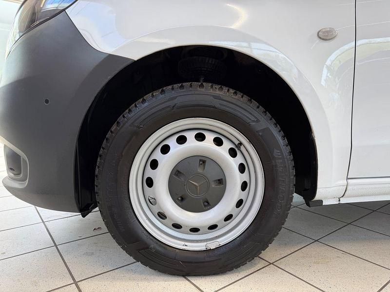 Second-hand Mercedes Vito 136 CP (100 kW) 2019 Alb Van