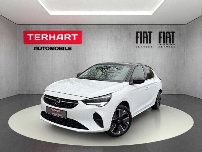 Weiss Gebraucht 2023 Opel Corsa-e Kleinwagen | 19.987 € (Etwas zu teuer) - Bild 1/4