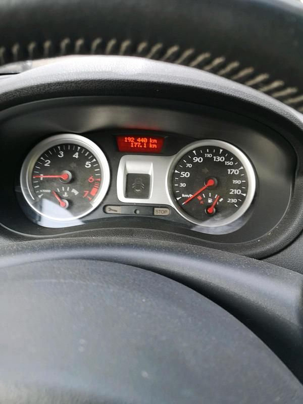 Gebraucht Renault Clio GrandTour 75 PS (55 kW) 2011 Schwarz Kombi