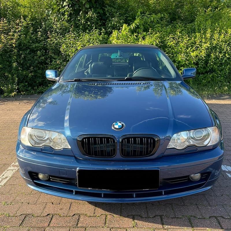 Blau Gebraucht 2001 BMW 325 Cabriolet Cabrio | 6.800 € (Guter Preis) - Bild 1/4
