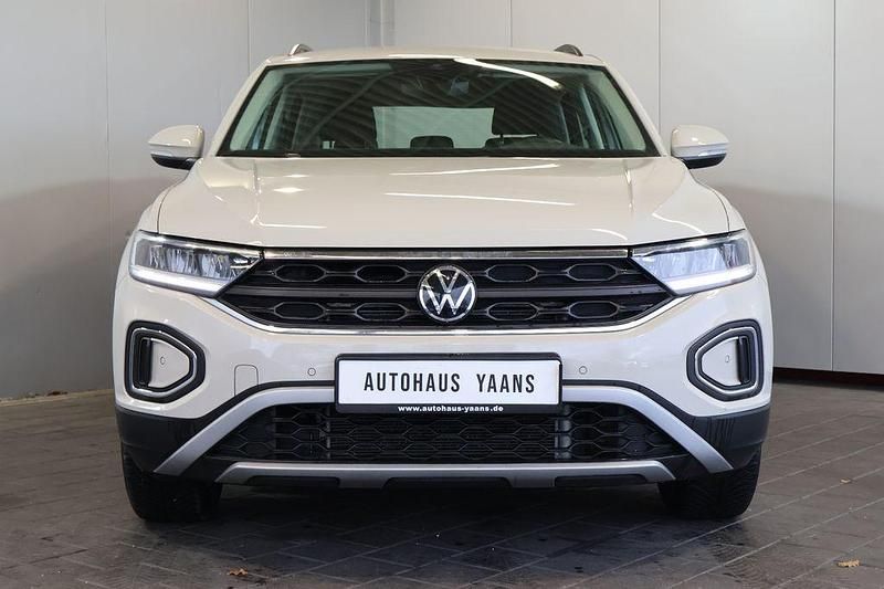 Gebraucht VW T-Roc Life 150 PS (110 kW) 2024 Ascotgrau SUV