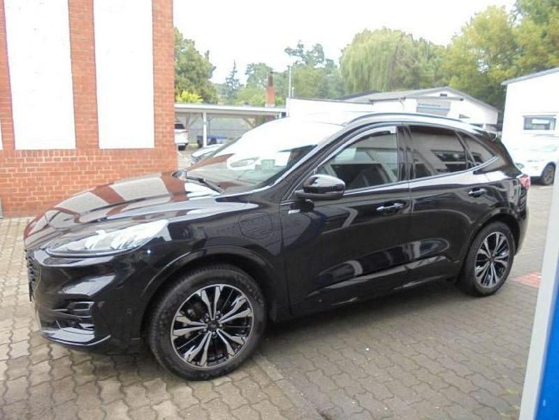 Gebraucht Ford Kuga ST-Line X 152 PS (111 kW) 2022 Obsidianschwarz metallic (metallic) SUV