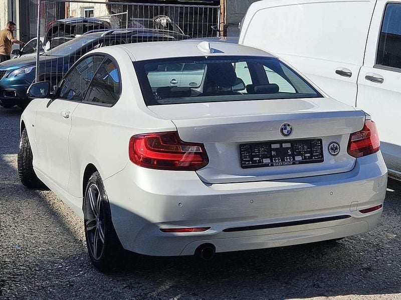 Gebraucht BMW 218 Sport Line 136 PS (100 kW) 2016 Mineralweiss Coupé