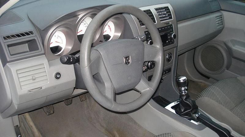 Gebraucht Dodge Avenger SE 140 PS (102 kW) 2008 Schwarz Limousine