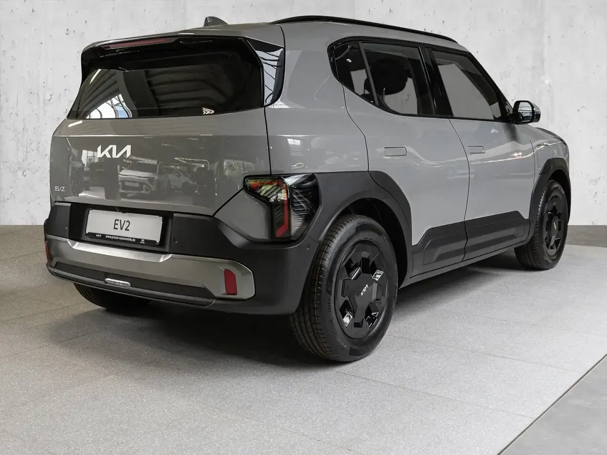 Neu Kia EV2 Earth 106 kW (145 PS) 2026 Grau SUV
