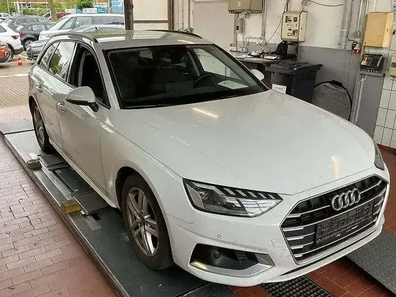 Gebraucht Audi A4 Advanced Plus 150 PS (110 kW) 2024 Kombi