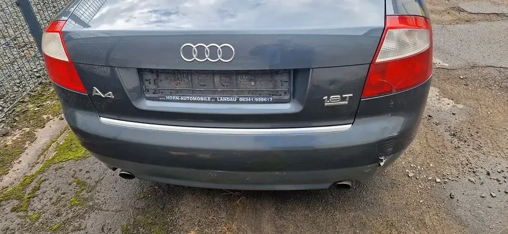 Gebraucht Audi A4 163 PS (119 kW) 2003 Grau Limousine