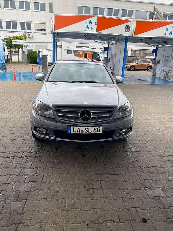 Grau Gebraucht 2007 Mercedes C320 Avantgarde Limousine | 5.500 € (Guter Preis) - Bild 1/4