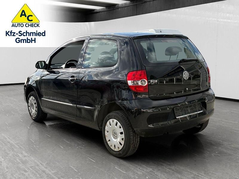 Gebraucht VW Fox 54 PS (39 kW) 2006 Schwarz Kleinwagen