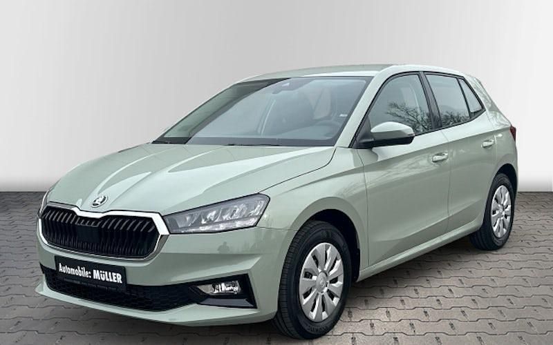 Neu Skoda Fabia Essence 95 PS (69 kW) 2026 Grün Kleinwagen