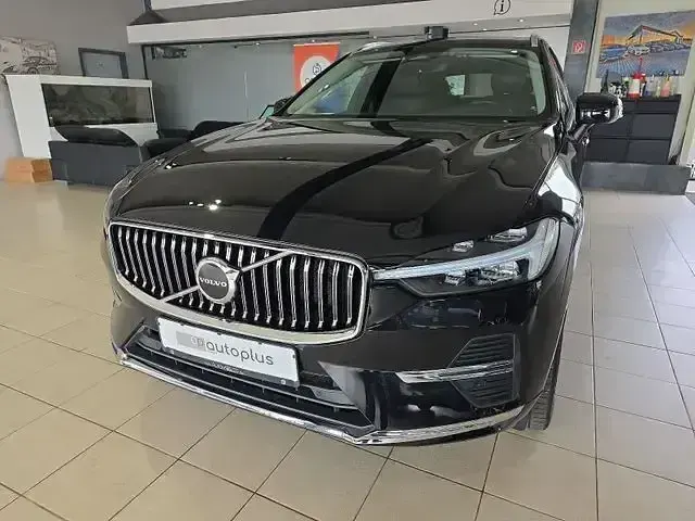 Gebraucht Volvo XC60 Plus 197 PS (144 kW) 2022 Schwarz SUV
