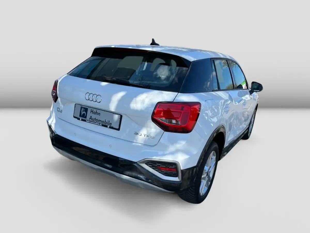 Używany Audi Q2 Advanced 110 KM (80 kW) 2023 Biały SUV