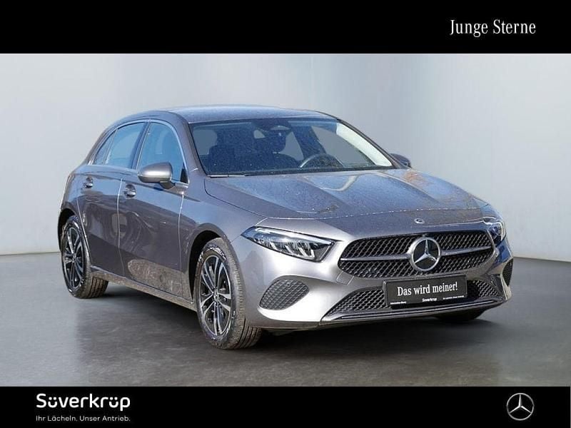 Gebraucht Mercedes A200 Progressive 163 PS (119 kW) 2025 Grau Limousine