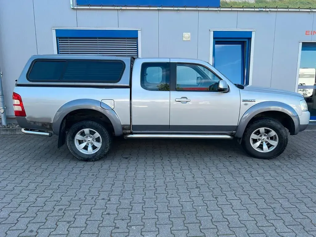 Gebraucht Ford Ranger 143 PS (105 kW) 2008 Silber Pickup