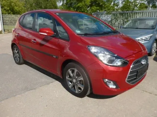 Gebraucht Hyundai i20 Space Plus 125 PS (91 kW) 2019 Rot Kleinwagen