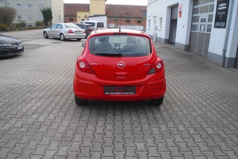 Gebraucht Opel Corsa Selection 75 PS (55 kW) 2009 Rot Kleinwagen