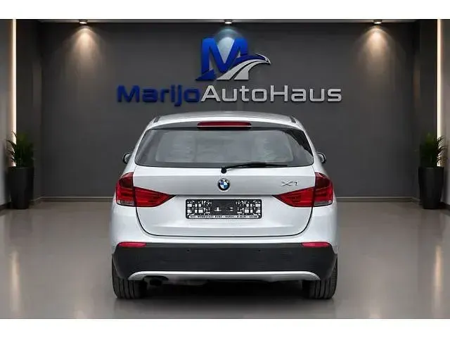 Gebraucht BMW X1 150 PS (110 kW) 2010 Titansilber SUV
