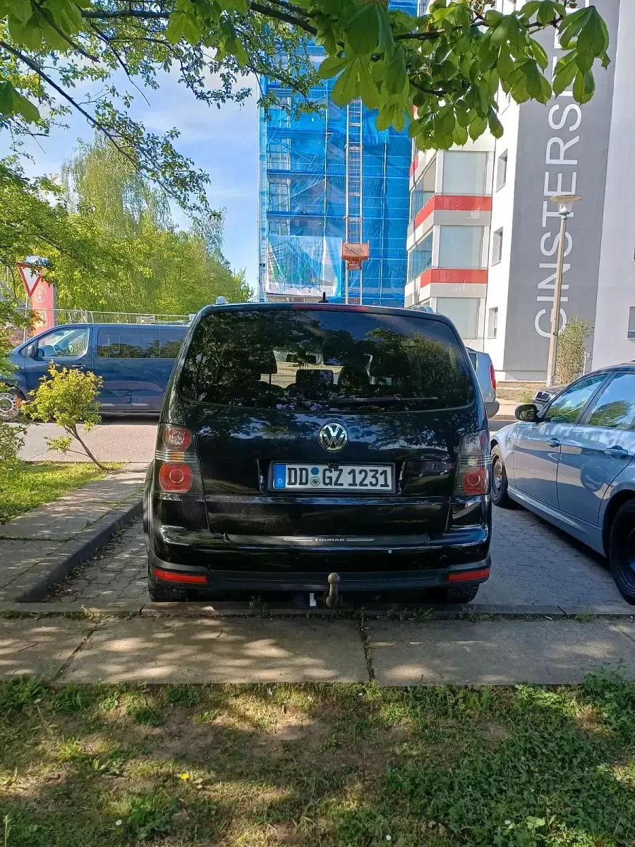Gebraucht VW Touran 140 PS (102 kW) 2007 Schwarz Van / Kleinbus