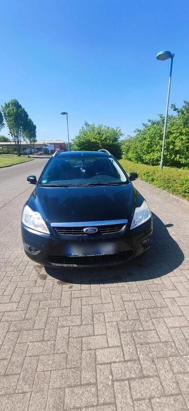 Schwarz Gebraucht 2009 Ford Focus Kombi | 1.900 € (Guter Preis) - Bild 1/4