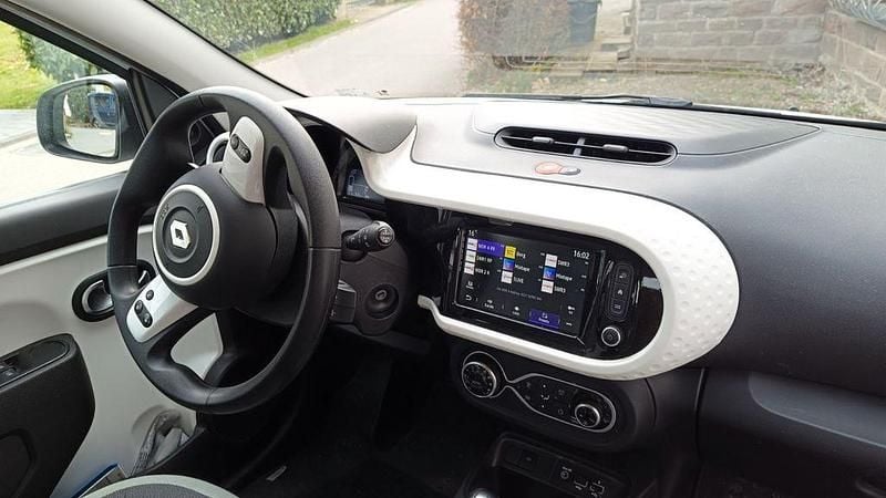 Gebraucht Renault Twingo Zen 60 kW (82 PS) 2021 Weiß Kleinwagen