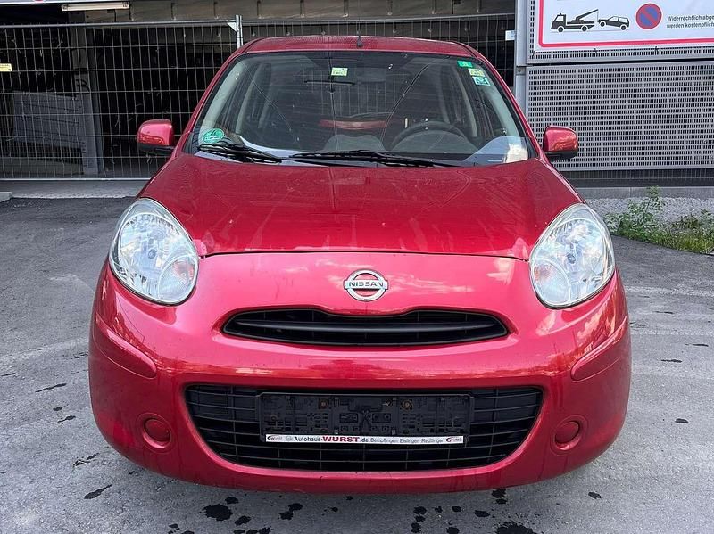 Rot Gebraucht 2013 Nissan Micra Tekna Kleinwagen | 2.200 € (Fairer Preis) - Bild 1/4