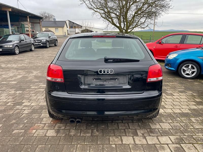 Gebraucht Audi A3 Ambiente 160 PS (117 kW) 2007 Schwarz Kleinwagen