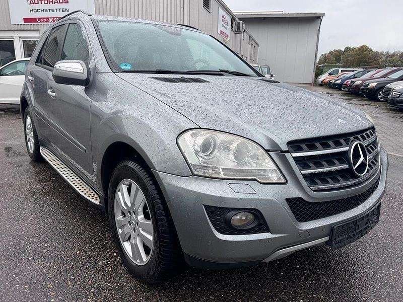 Silber Gebraucht 2010 Mercedes ML350 SUV | 9.990 € (Teuer) - Bild 1/4