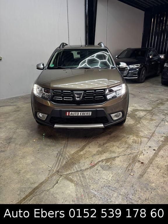 Braun Gebraucht 2017 Dacia Sandero Prestige Kleinwagen | 5.999 € (Guter Preis) - Bild 1/4