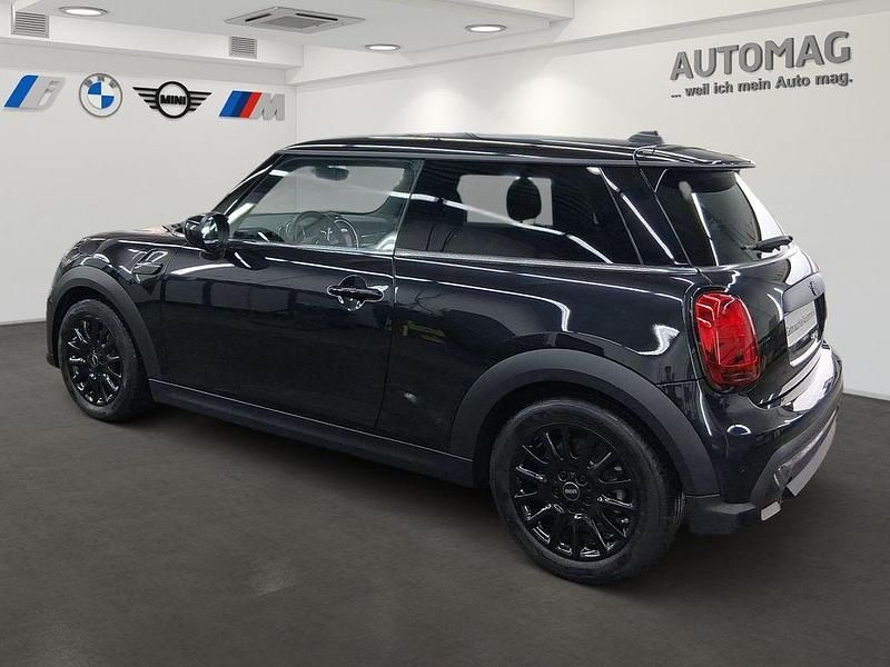 Second-hand Mini ONE 102 CP (75 kW) 2022 Negru Hatchback