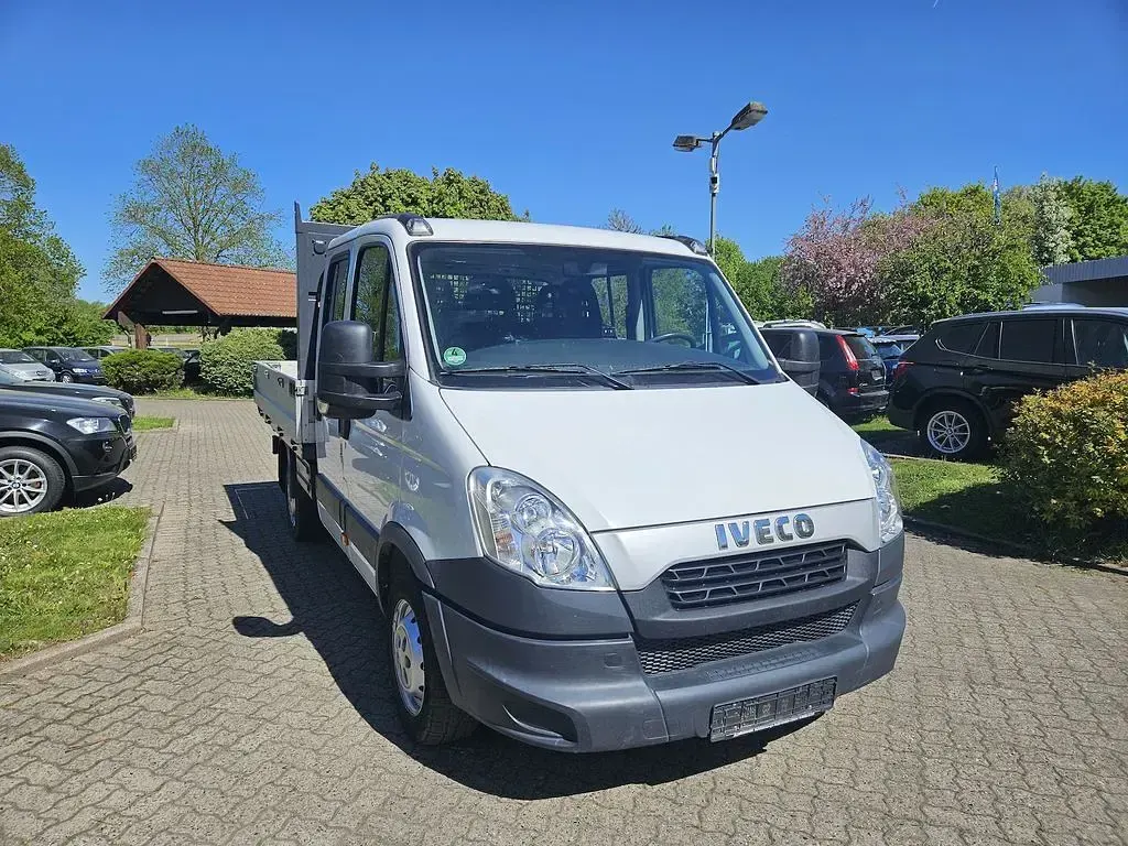 Second-hand Iveco Daily 126 CP (92 kW) 2014 Alb Monovolum