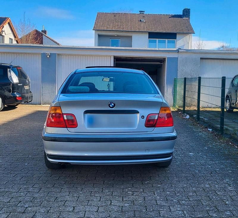 Gebraucht BMW 316 105 PS (77 kW) 2000 Grau Limousine