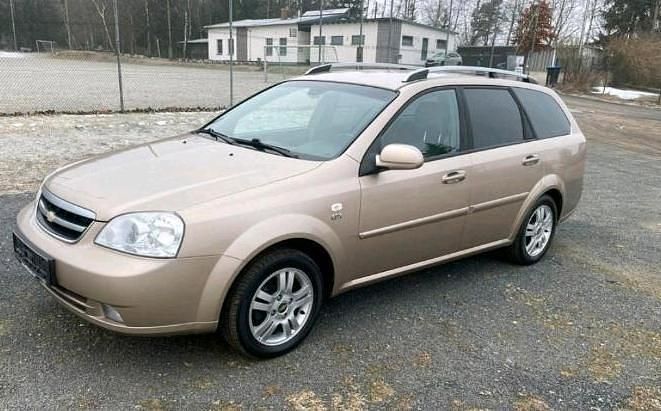 Gold Gebraucht 2007 Chevrolet Nubira Kombi | 1.700 € (Etwas zu teuer) - Bild 1/4