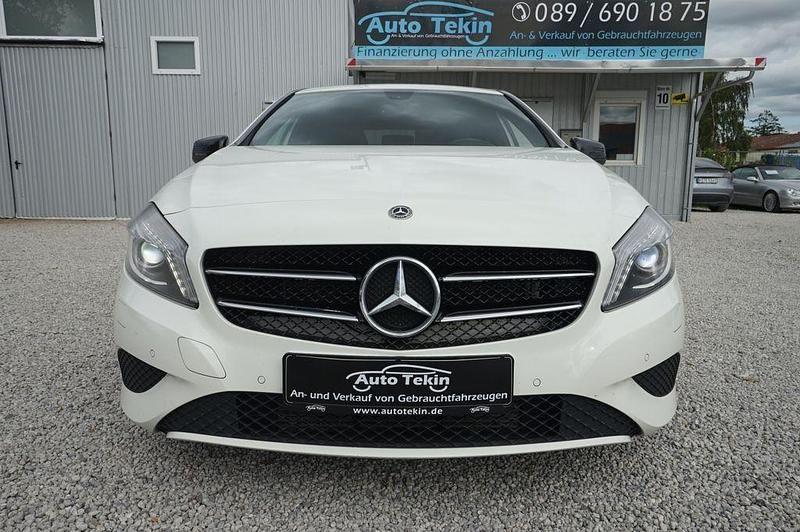 Gebraucht Mercedes A180 122 PS (89 kW) 2013 Weiß Limousine