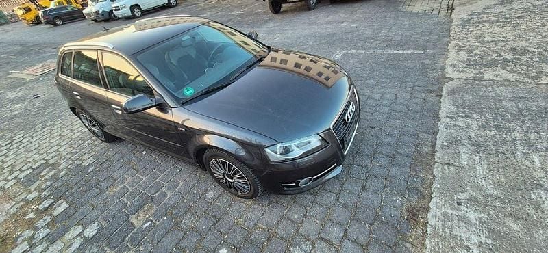 Gebraucht Audi A3 S-Line 140 PS (102 kW) 2010 Grau Kleinwagen