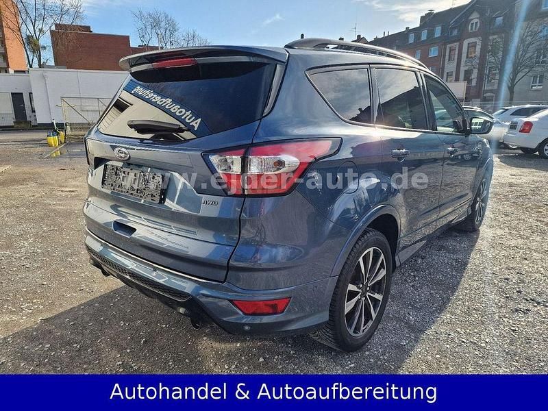 Gebraucht Ford Kuga ST-Line 175 PS (128 kW) 2019 Blau SUV