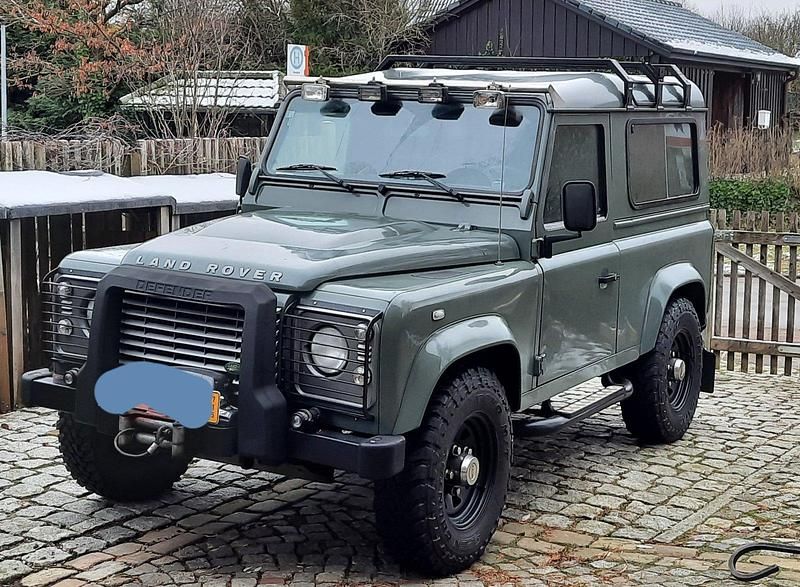 Grün Gebraucht 2007 Land Rover Defender SE SUV | 29.400 € - Bild 1/4