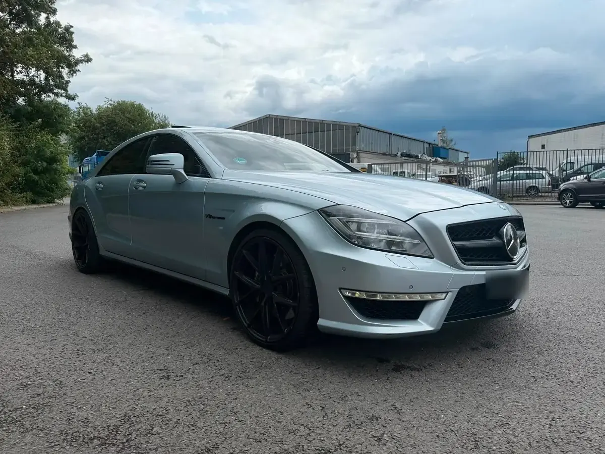 Gebraucht Mercedes CLS63 AMG AMG 557 PS (409 kW) 2013 Grau Coupé