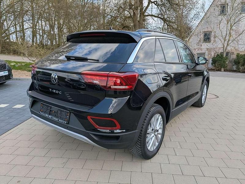 Gebraucht VW T-Roc Life 150 PS (110 kW) 2025 Deep black perleffekt SUV